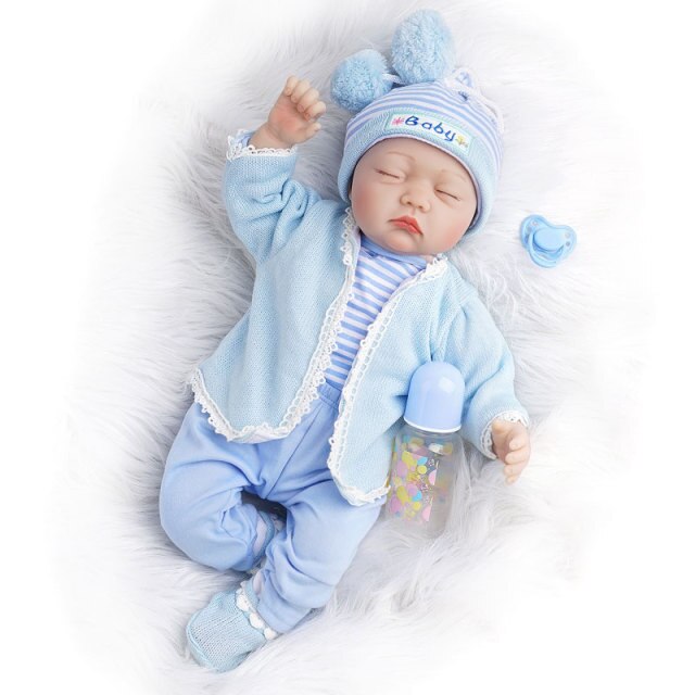 Élethű újszülött fiú baba kiegészítőkkel - Benjamin | 55 cm