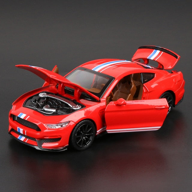 Ford Mustang Shelby GT350 - Autómodell