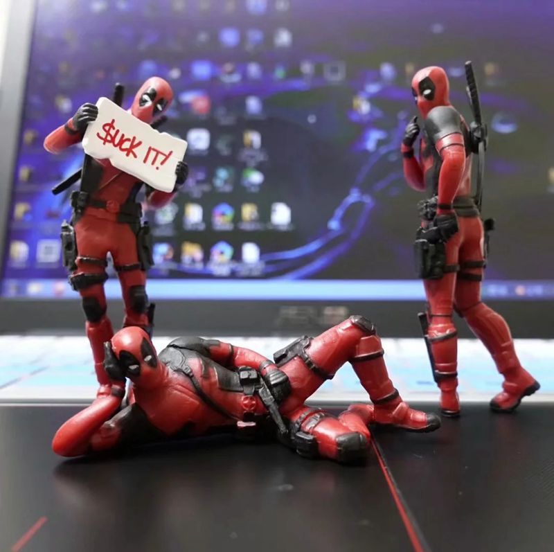 Dead pool figura - 8 cm